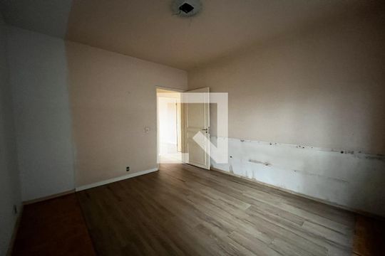 Quarto 1 de apartamento à venda com 4 quartos, 240m² em Centro Histórico, Porto Alegre
