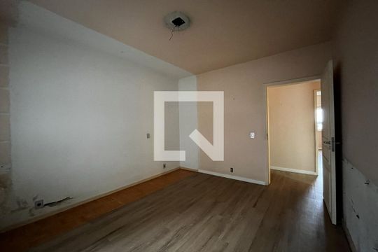 Quarto 1 de apartamento para alugar com 4 quartos, 240m² em Centro Histórico, Porto Alegre