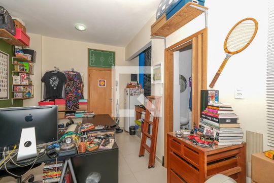 Quarto de kitnet/studio à venda com 1 quarto, 20m² em Grajaú, Rio de Janeiro