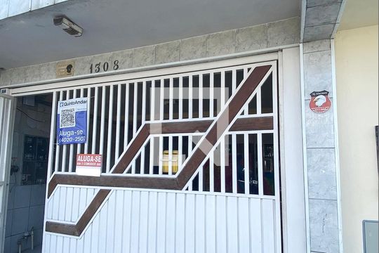 Fachada de kitnet/studio para alugar com 1 quarto, 45m² em Jardim Belval, Barueri