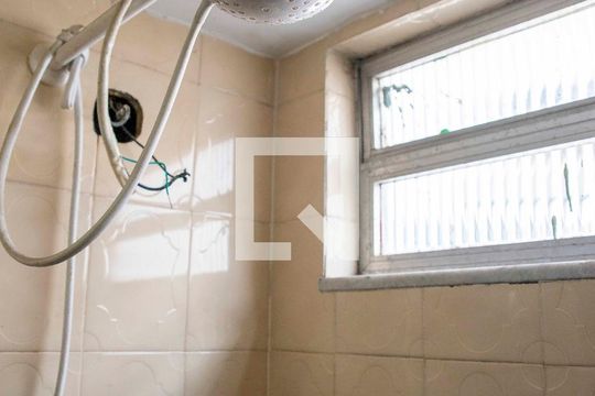 Banheiro de casa para alugar com 2 quartos, 47m² em Metrópole, Nova Iguaçu