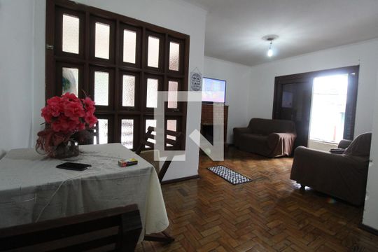 Casa para alugar com 3 quartos, 200m² em Marechal Rondon, Canoas