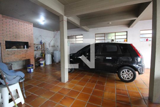 Garagem de casa para alugar com 3 quartos, 200m² em Marechal Rondon, Canoas