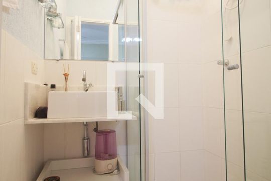 Banheiro da suíte 1 de casa à venda com 3 quartos, 155m² em Vila Morse, São Paulo