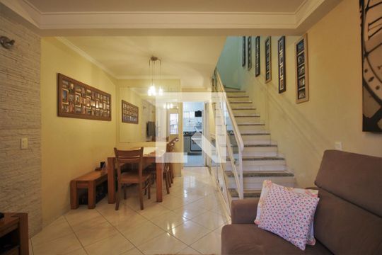 Casa à venda com 3 quartos, 155m² em Vila Morse, São Paulo