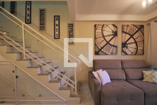 Sala de casa à venda com 3 quartos, 155m² em Vila Morse, São Paulo