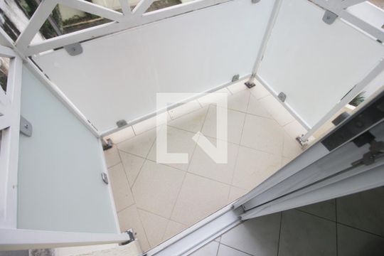 Varanda de casa à venda com 3 quartos, 155m² em Vila Morse, São Paulo
