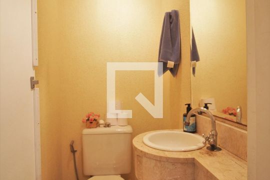 Lavabo de casa à venda com 3 quartos, 155m² em Vila Morse, São Paulo