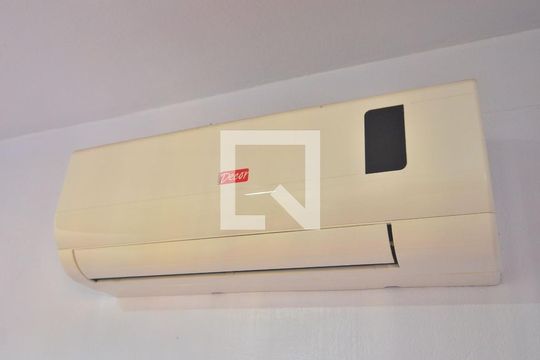 Ar condicionado de casa à venda com 3 quartos, 150m² em Nossa Senhora das Gracas, Canoas