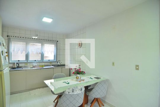 Cozinha de casa à venda com 3 quartos, 150m² em Nossa Senhora das Gracas, Canoas