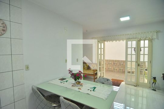 Cozinha de casa à venda com 3 quartos, 150m² em Nossa Senhora das Gracas, Canoas