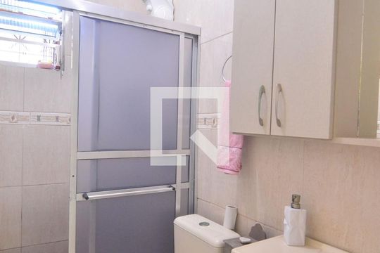 Banheiro de casa à venda com 3 quartos, 150m² em Nossa Senhora das Gracas, Canoas