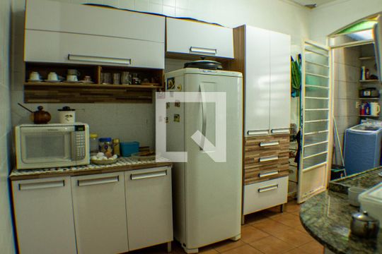 Cozinha de casa à venda com 4 quartos, 220m² em Vila Fachini, São Paulo