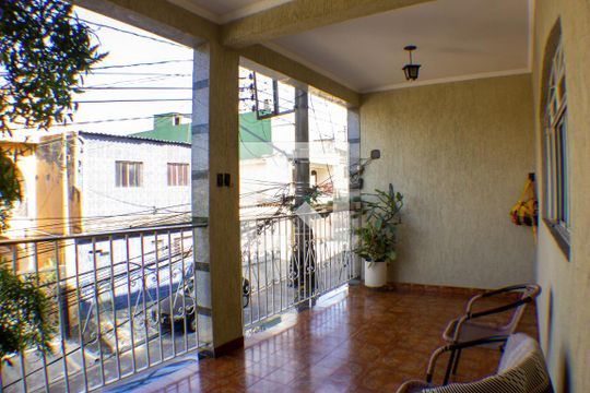 Varanda da Sala de casa à venda com 4 quartos, 220m² em Vila Fachini, São Paulo