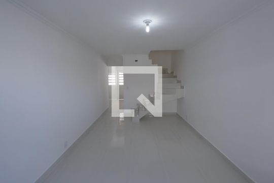 Sala de casa de condomínio à venda com 2 quartos, 117m² em Cangaiba, São Paulo