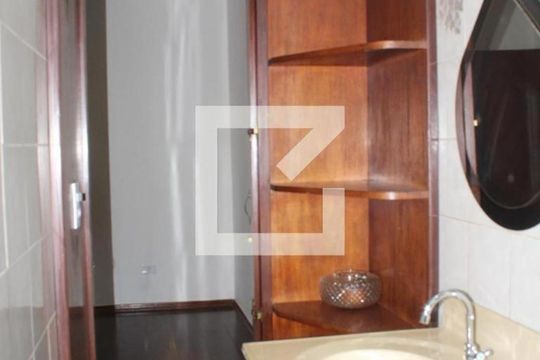 Banheiro de casa à venda com 4 quartos, 175m² em Água Fria, São Paulo