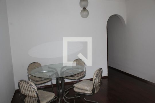 Casa à venda com 4 quartos, 175m² em Água Fria, São Paulo