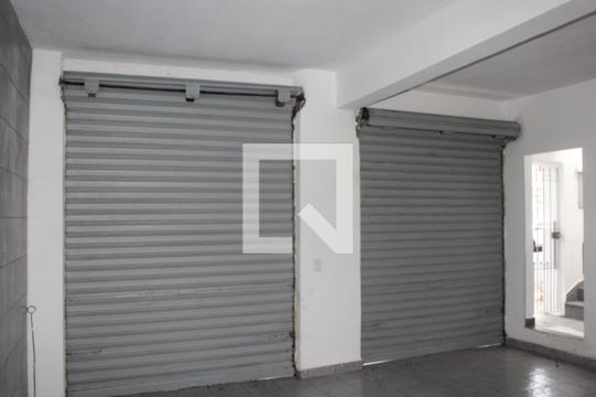 Garagem de casa à venda com 4 quartos, 175m² em Água Fria, São Paulo