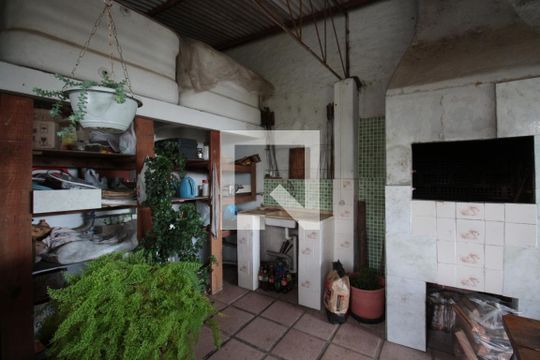 Área comum - Churrasqueira de casa para alugar com 1 quarto, 71m² em Jardim Itu Sabará, Porto Alegre