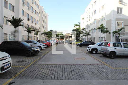 Condomínio de apartamento para alugar com 2 quartos, 45m² em Parada de Lucas, Rio de Janeiro