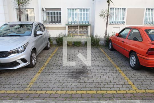 Vaga de Carro de apartamento para alugar com 2 quartos, 45m² em Parada de Lucas, Rio de Janeiro