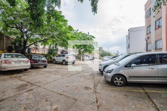 Garagem de apartamento para alugar com 3 quartos, 60m² em Estoril, Belo Horizonte