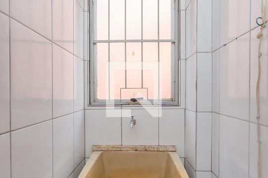 Área de Serviço de apartamento para alugar com 3 quartos, 60m² em Estoril, Belo Horizonte