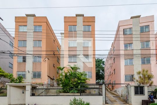Fachada de apartamento para alugar com 3 quartos, 60m² em Estoril, Belo Horizonte