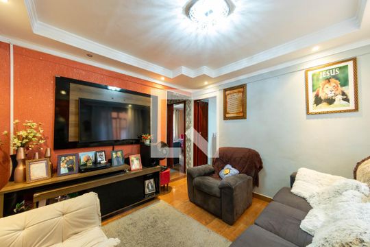 Apartamento à venda com 2 quartos, 43m² em Jardim Santa Adelia, São Paulo