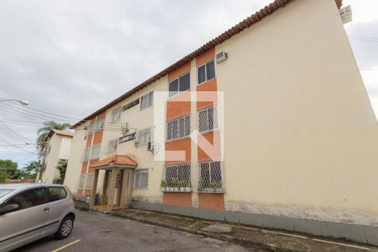 Fachada do Bloco de apartamento à venda com 3 quartos, 56m² em Anil, Rio de Janeiro