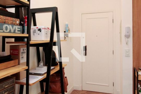 Hall de Entrada de apartamento à venda com 2 quartos, 89m² em Santa Cecília, São Paulo