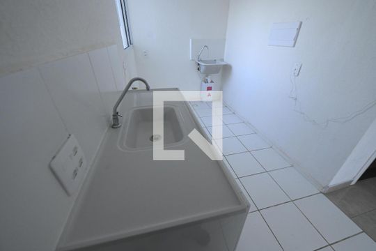Pia da cozinha de apartamento à venda com 2 quartos, 42m² em Goiá, Goiânia