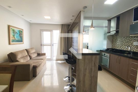 Sala de apartamento para alugar com 3 quartos, 69m² em Vila São João, Barueri
