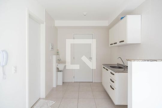 Sala de apartamento para alugar com 1 quarto, 35m² em Vila Palmeiras, São Paulo