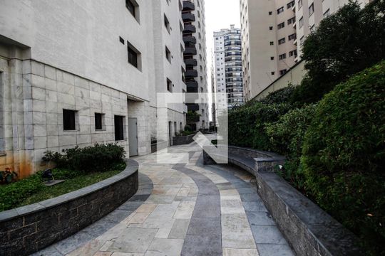 Área comum de apartamento para alugar com 3 quartos, 143m² em Chora Menino, São Paulo