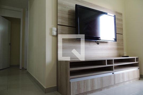 Sala  de apartamento para alugar com 2 quartos, 50m² em Jacarepaguá, Rio de Janeiro