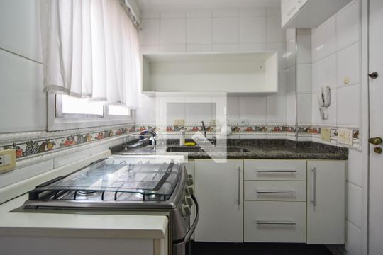 Cozinha  de apartamento à venda com 2 quartos, 80m² em Brooklin Paulista, São Paulo
