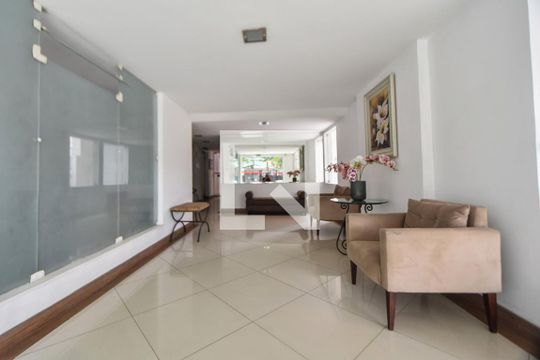 Hall de apartamento à venda com 2 quartos, 80m² em Brooklin Paulista, São Paulo