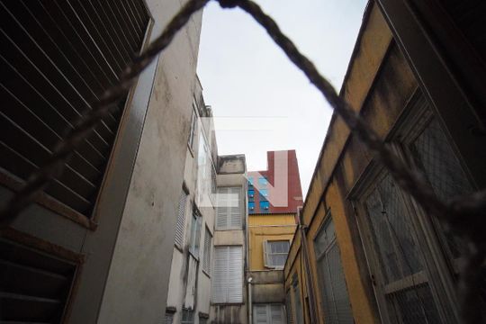 Quarto 1 - Vista de apartamento à venda com 2 quartos, 56m² em São João, Porto Alegre