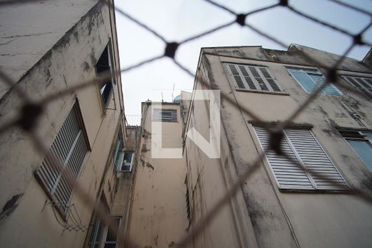Vista  de apartamento à venda com 2 quartos, 56m² em São João, Porto Alegre