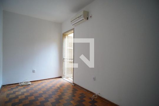 Quarto 1 de apartamento à venda com 2 quartos, 56m² em São João, Porto Alegre