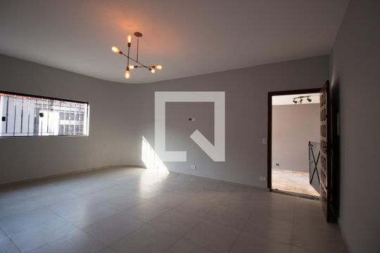 Sala de casa à venda com 4 quartos, 240m² em Vila Libanesa, São Paulo