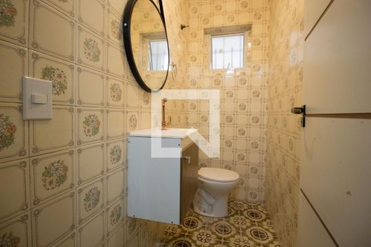 Lavabo de casa à venda com 4 quartos, 240m² em Vila Libanesa, São Paulo
