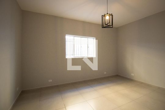 Quarto 1 de casa à venda com 4 quartos, 240m² em Vila Libanesa, São Paulo