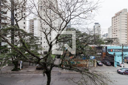 Vista de kitnet/studio para alugar com 1 quarto, 37m² em Indianópolis, São Paulo