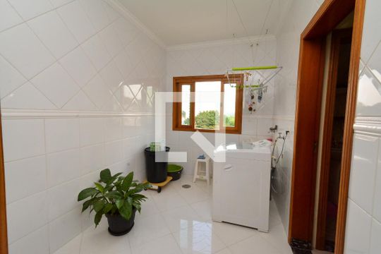 Área de Serviço de casa à venda com 3 quartos, 254m² em Vila Rosalia, Guarulhos
