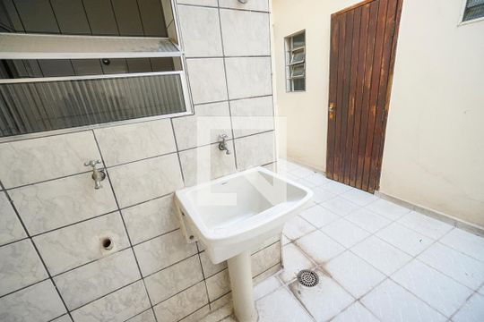 Tanque de apartamento para alugar com 2 quartos, 80m² em Vila Gomes Cardim, São Paulo