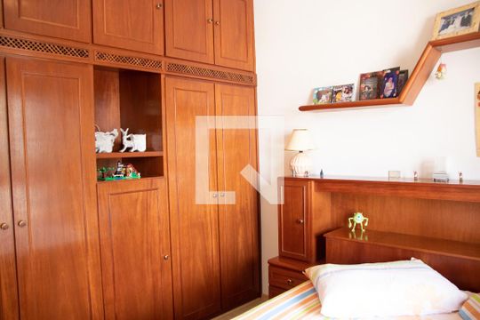 Quarto 2 de casa à venda com 3 quartos, 360m² em Jardim Guapira, São Paulo