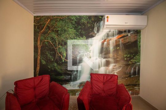 Sala  de casa à venda com 3 quartos, 160m² em Rubem Berta, Porto Alegre