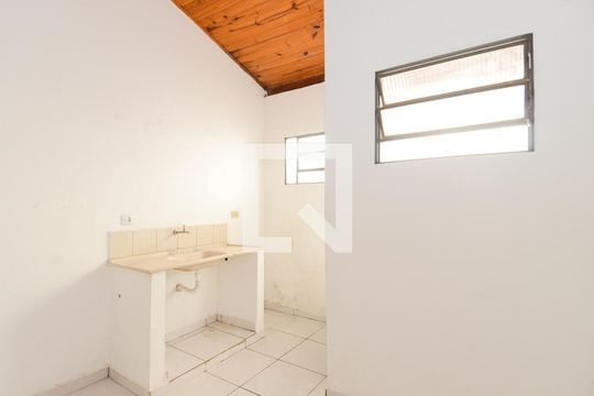 Cozinha de casa de condomínio para alugar com 1 quarto, 34m² em Jardim Cocaia, Guarulhos